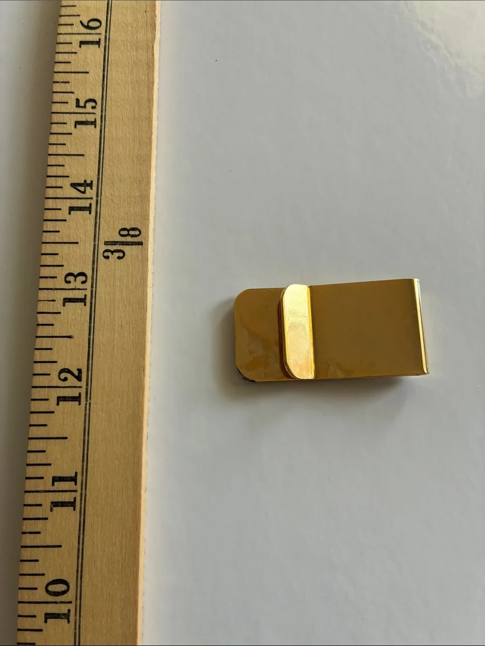 Vintage Gold Money Clip with Runner Emblem - Unbranded